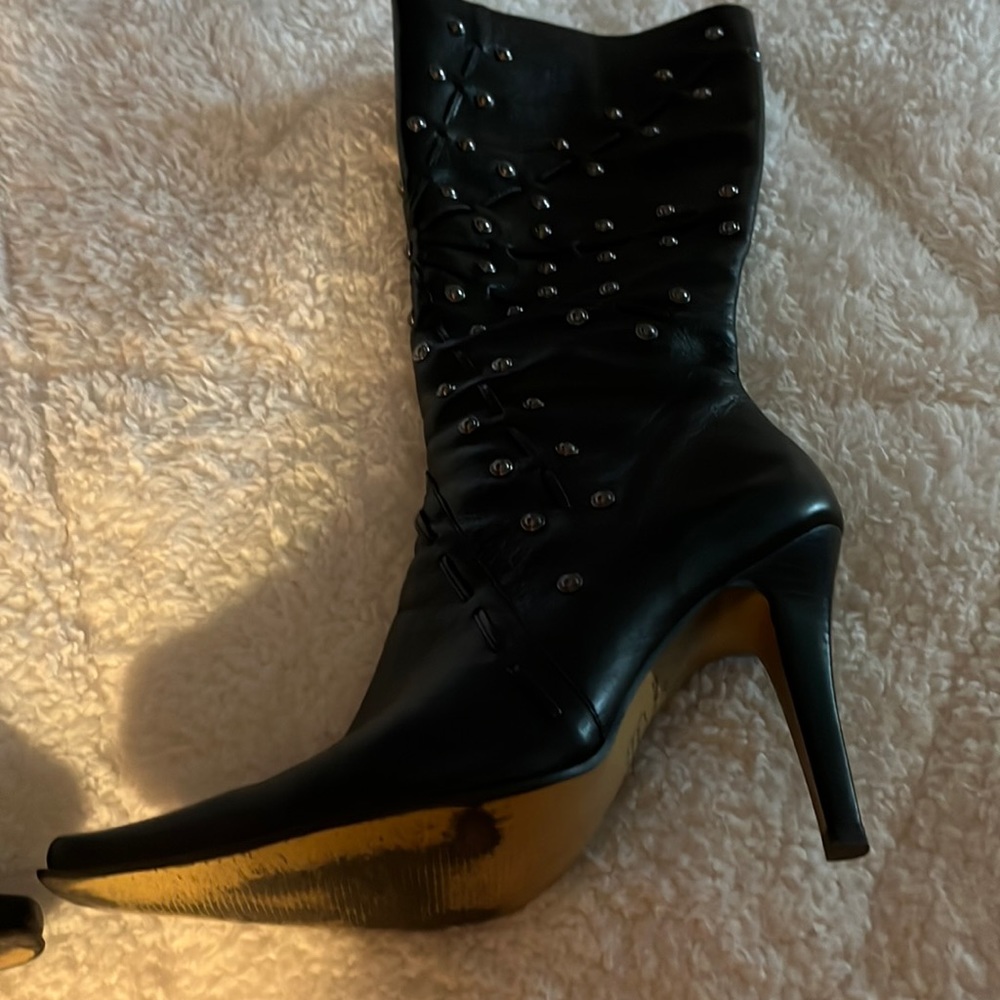 Wild Deva studded leather heel size 6 gently worn. Heels are excellent.